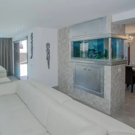 Xian ***** Villa Yaiza (Lanzarote)